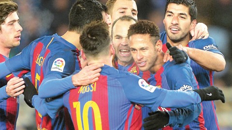 2026巴萨球员亲笔签名搜索全攻略：从基地蹲守到官方活动的收藏指南