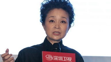 二婚嫁富豪却为女儿愁白头，“妈妈专业户”刘莉莉的两段婚恋启示录