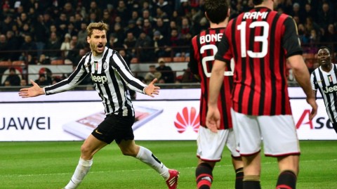 12月12日欧协联联赛阶段第5轮佛罗伦萨vs基辅迪纳摩：紫百合主场险胜，古德蒙德松补时绝杀拯救出线希望