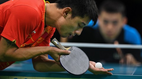 小胖现状引爆舆论：张继科隔空力挺，徐寅生发飙，樊振东究竟怎么了？