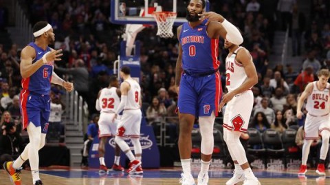 公牛这21分大坑都填不平？步行者主场撒把盐，德罗赞空砍33分哭晕在厕所