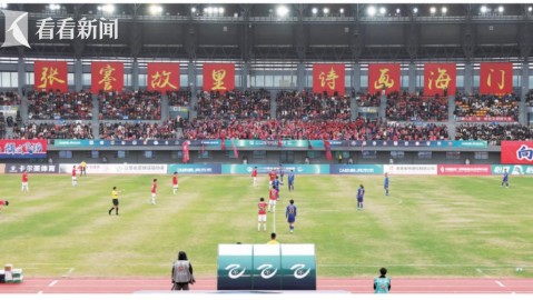 01月01日巴乐杯小组赛第1轮额敏足球协会代表队VS五家渠金盾技工学校：雪豹斗金盾，北疆德比掀翻吐鲁番