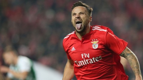 葡超揭幕战皮齐帽子戏法本菲卡3-2险胜吉马良斯