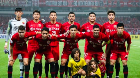 标题：崔龙洙主场首秀R马双响 苏宁2-1逆转国安逼近恒大