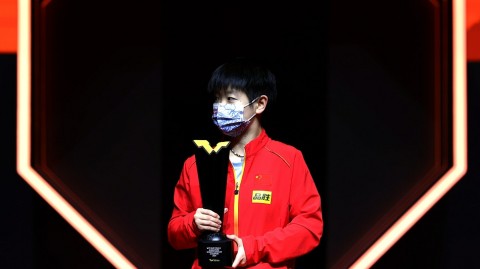 WTT新加坡世界杯巅峰对决 孙颖莎力克王艺迪加冕女单桂冠