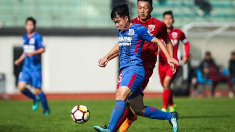 中乙球员6号刘洋点射破网，长春喜都硬仗力的信任与传承