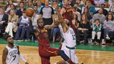 雅典AEK 2-1 凯尔特人（总比分 3-2）：希腊豪门主场狙击，罗杰斯“开门黑”止步欧冠资格赛