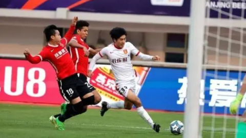 四连胜海港客场3-1力克亚泰，蒯纪闻两送助攻闪耀南岭