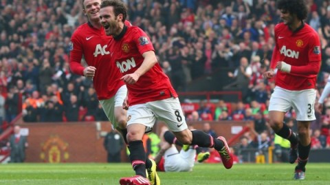 3-2绝地大逆转！加纳乔双响霍伊伦首球，曼联主场连追三球力克维拉