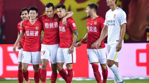 2026山东鲁能泰山“大换血”：一座城的忠诚、归化与续约悬念