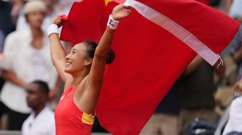 2-0！葡萄牙小孩哥一刀捅穿德甲，奥格斯堡这匹黑马要上天？