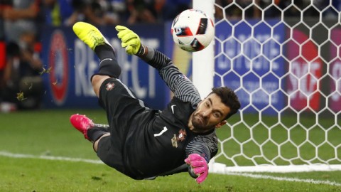 前拜仁总监：不理解于帕为何迟迟不续约，让拜仁等待如此之久